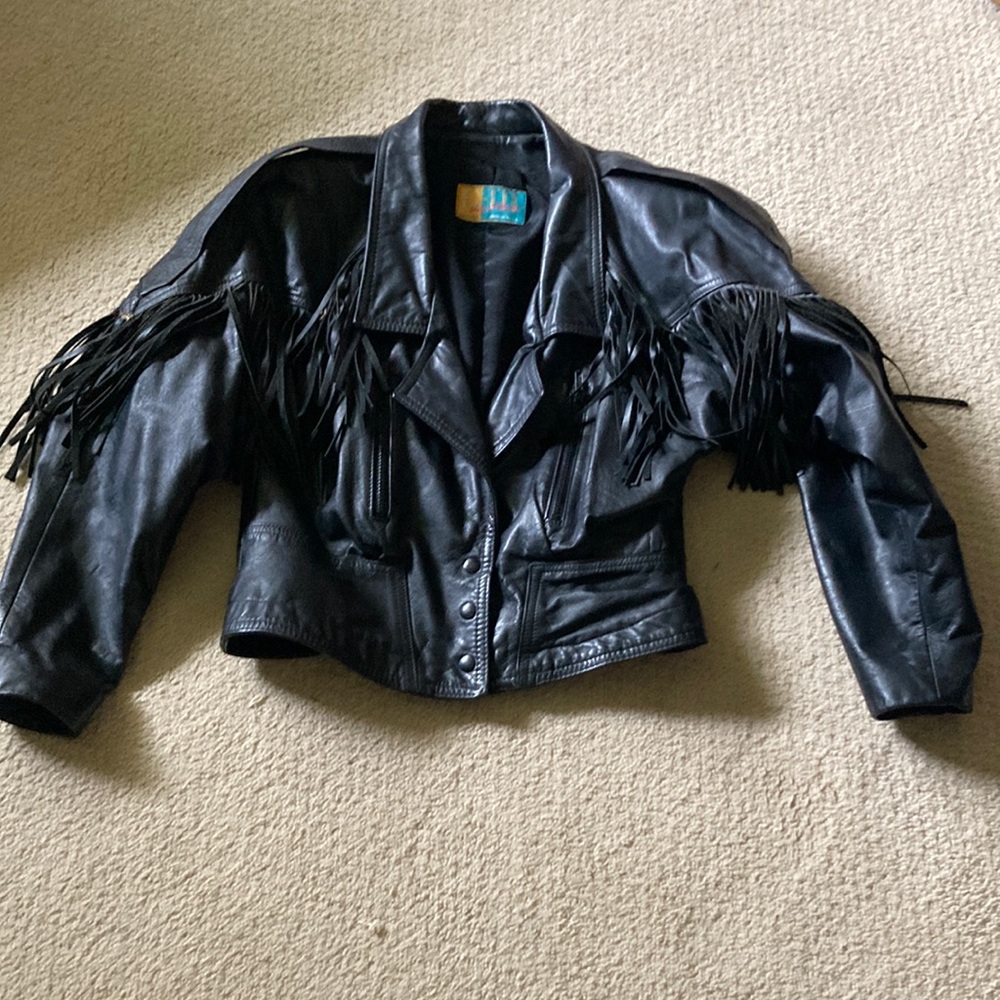Vintage 80’s G-III Black Cropped Fringe Leather Jacket Medium